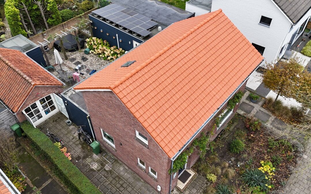 Wat houdt dakonderhoud precies in?
